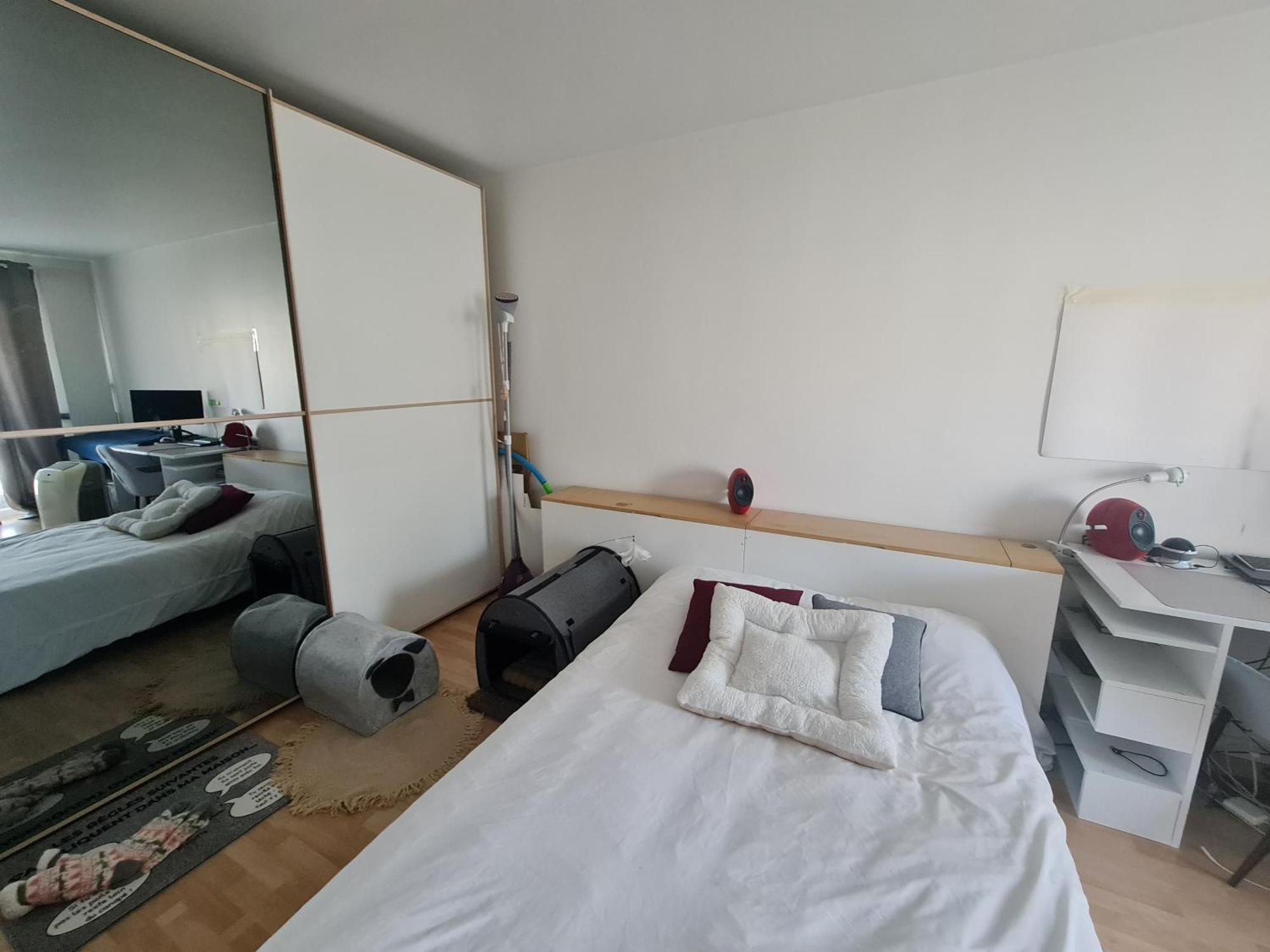 Luminous With Air Conditioning, Eiffel Tower View * Parigi